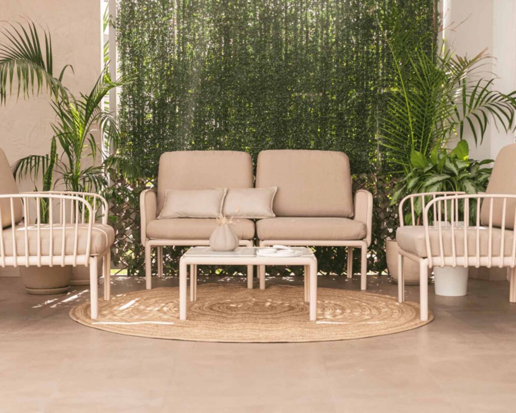 10 ideas modernas para muebles de terraza este verano